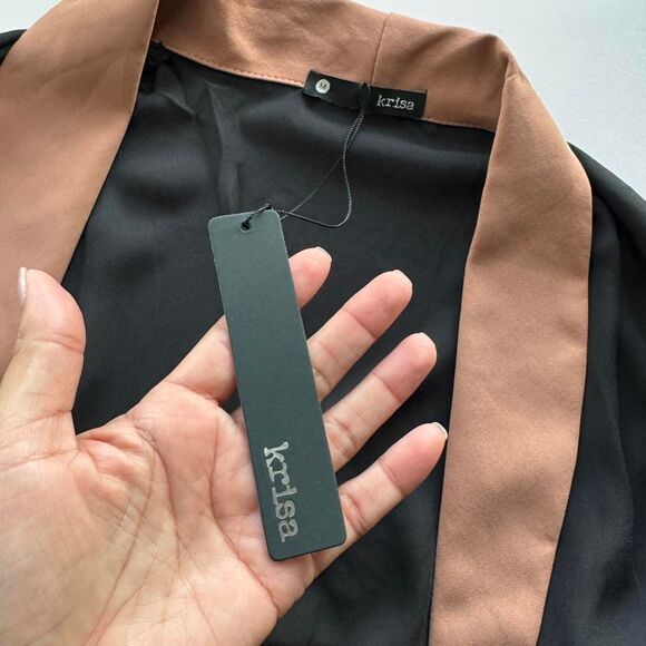 NWT Krisa black tie-front Tuxedo Inspired blouse with tan lapels. Sz. M. Glam - Picture 5 of 8